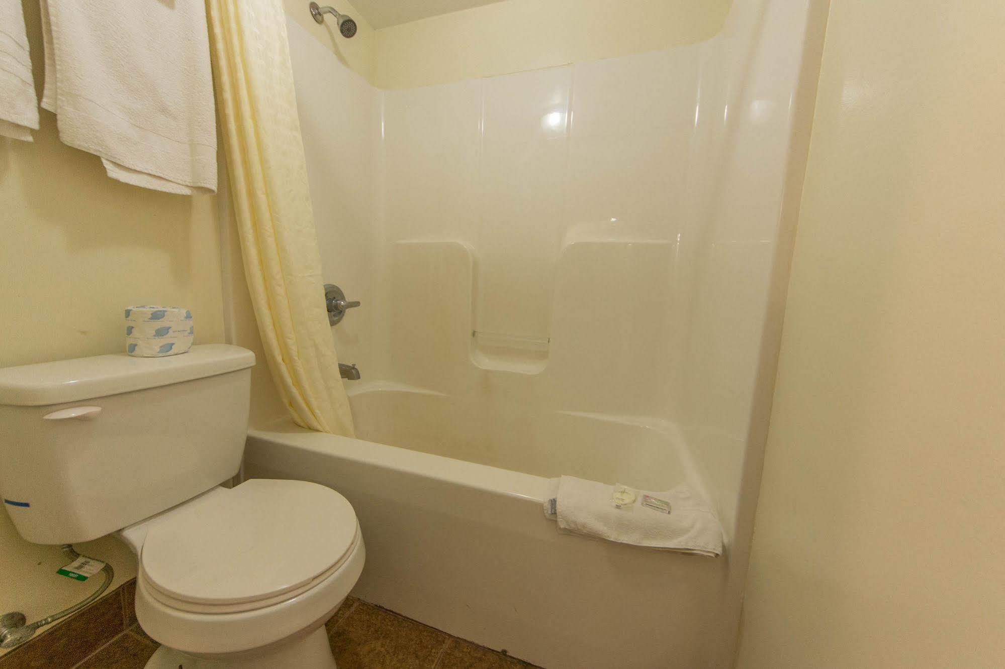 Budget Inn Christiansburg Exteriör bild